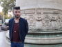 Jimmy Riot le 9 novembre 2018 place Carnot (Lyon 2e). Il veut faire reconnaître le caractère homophobe de l'agression qu'il a subie en septembre ©LB/Rue89Lyon