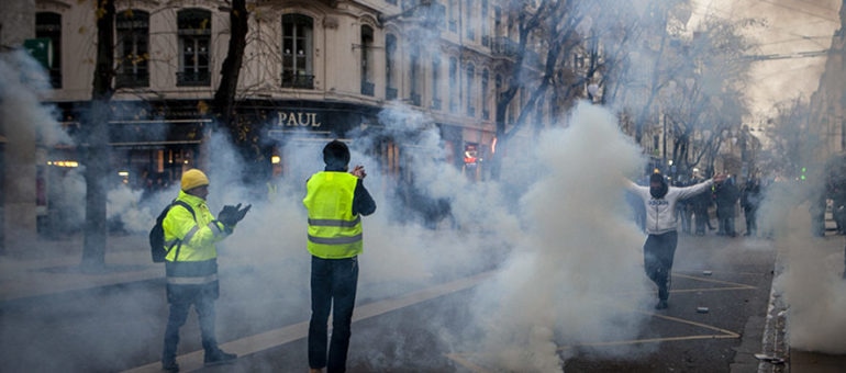 « Acte V » des « gilets jaunes » à Lyon : un millier de personnes, des manifs sauvages et une police musclée