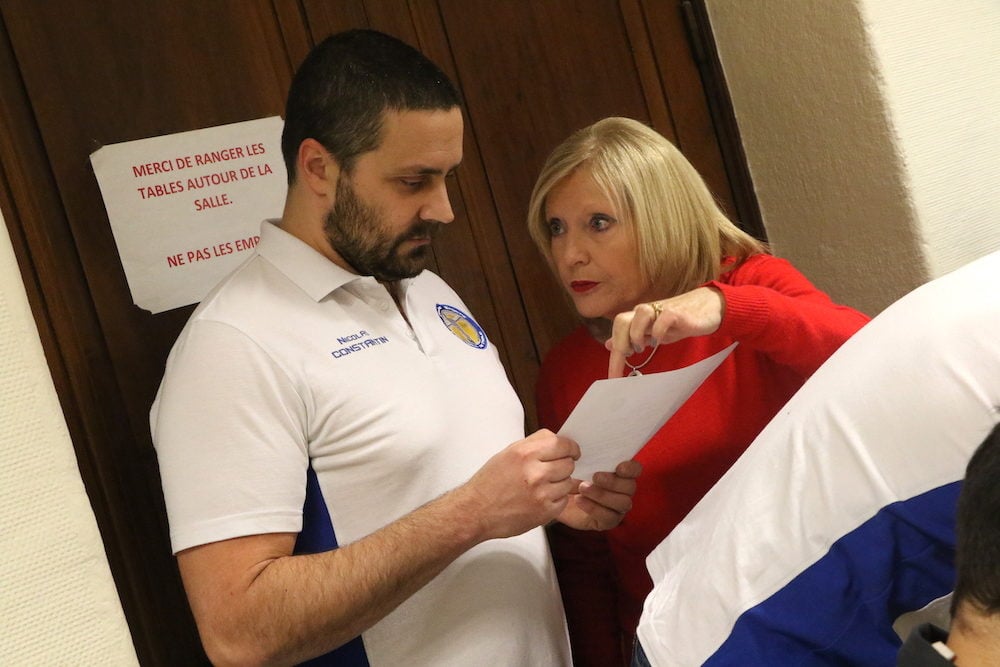 Ouverture des cours de l'école de babyfoot. Nicolas Constantin, vice-président du club Rhône sportif Football de table et Nicole GRAZIANI adjointe au maire petite enfance et association du 6ème arrondissement.©MG/Rue89Lyon