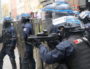 Les forces de l'ordre en position, avant de charger, angle de la rue Paul BERT et Bonnefoi. Acte XI des "Gilets Jaunes" samedi 26 janvier 2019. ©MG/Rue89Lyon