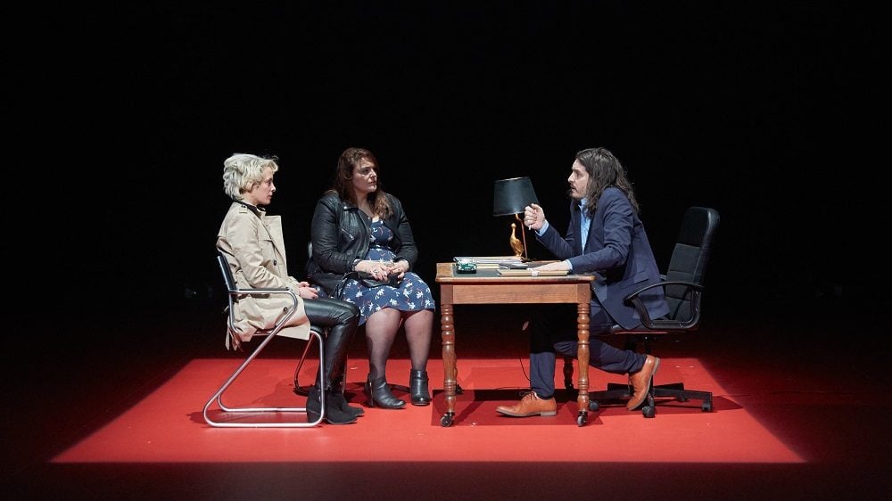 MON COEUR texte et mise en scene Pauline Bureau avec Yann Burlot, Nicolas Chupin, Rebecca Finet, Sonia Floire, Camille Garcia, Marie Nicolle, Anthony Roullier, Catherine Vinatier dramaturgie Benoite Bureau composition musicale et sonore Vincent Hulot scenographie Emmanuelle Roy costumes et accessoires Alice Touvet lumieres Bruno Brinas videos et images Gaetan Besnard collaboration artistique Cecile Zanibelli regie generale Thomas Coux regie video Christophe Touche regie plateau Guillem Picq developpement et diffusion Olivia Peressetchensky administration Christelle Krief presse Isabelle Muraour l'auteure remercie Irene Frachon, lanceuse d'alerte et auteure de Mediator 150 mg Combien de morts, pour la confiance et le temps qu'elle lui a accordes