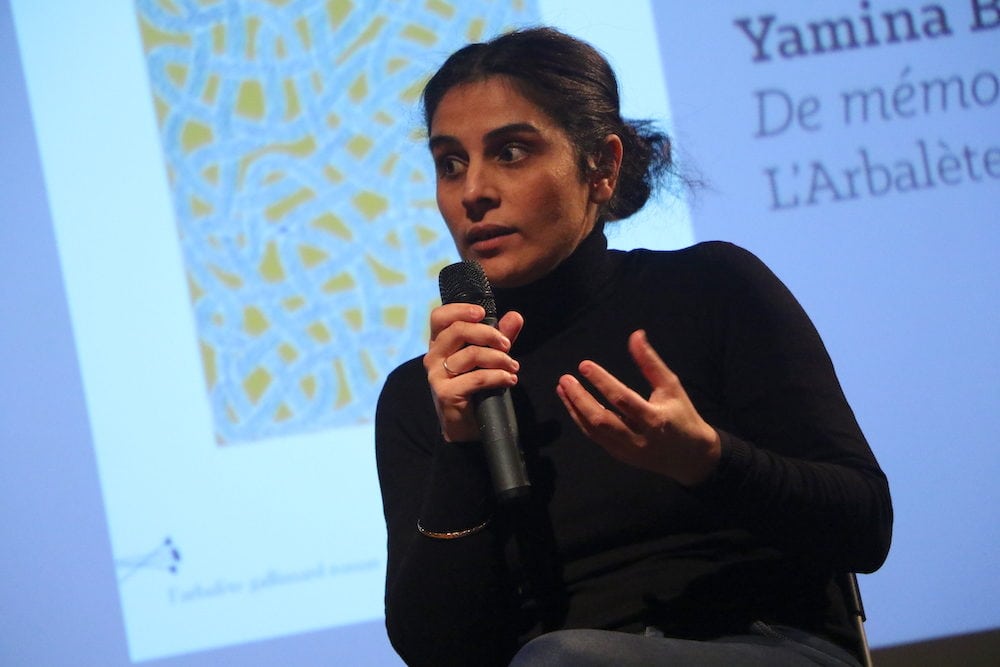 L'autrice Yamina Benahmed Daho présente son livre "De mémoire" lors de "la rentrée des auteurs en Auvergne-Rhône-Alpes 2019" animée par Danielle Maurel. Lundi 28 janvier 2019.©MG/Rue89Lyon