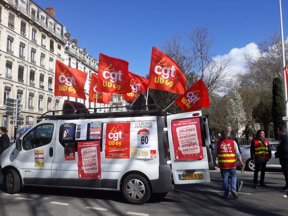 L'un des camions de l'union départementale de la CGT du Rhône. Le 19 mars à Lyon, devant la préfecture. ©LB/Rue89Lyon