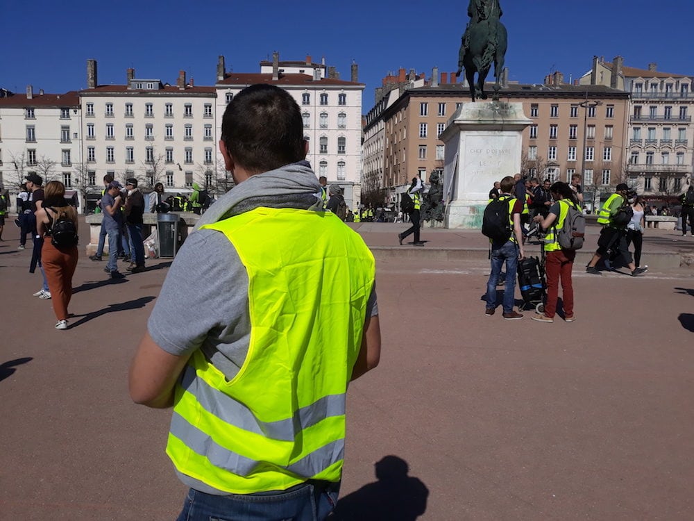 Geoffroy, "gilet jaune" à Lyon le 23 mars, place Bellecour. ©LB/Rue89Lyon