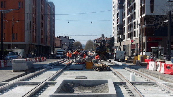 Gros travaux à Mermoz (Lyon 8è). © BS/LBB