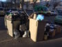 Les poubelles s'entassent dans la Métropole de Lyon.