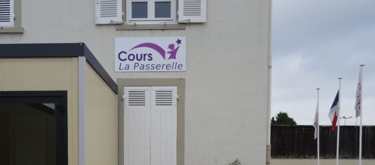 Espérance Banlieues, le succès des écoles conservatrices encouragé par Laurent Wauquiez
