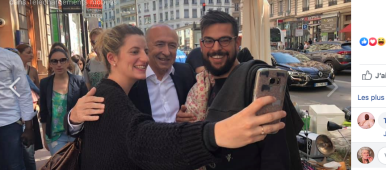 Dans la tempête judiciaire, Gérard Collomb glane des signatures… et des selfies