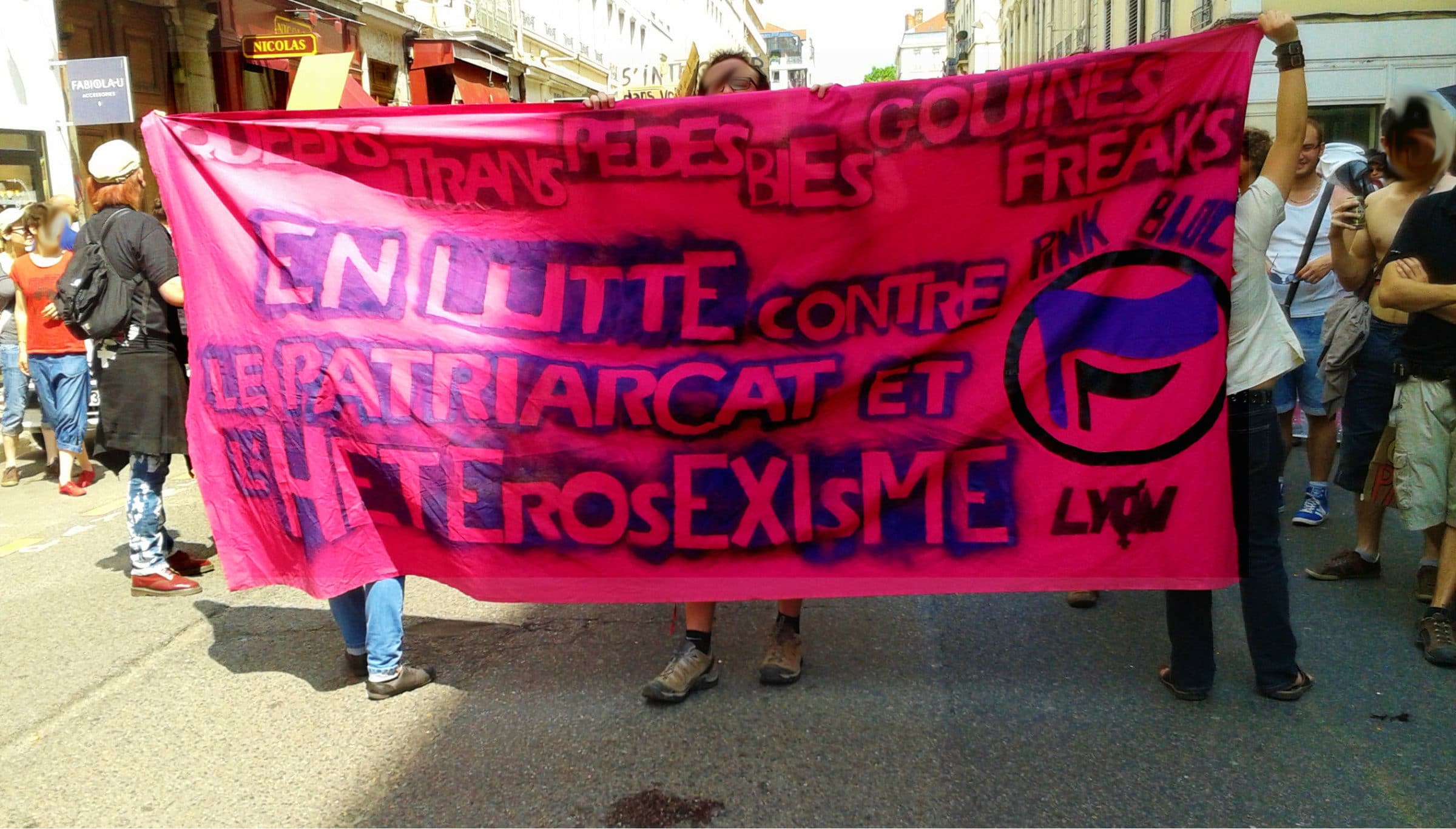 Pink bloc – Féministe, Antipatriarcal, Anticapitaliste et Antifasciste –  pour la Marche des Fiertés de Montpellier le 15 octobre à 16 h ! - Ficedl -  Affiches