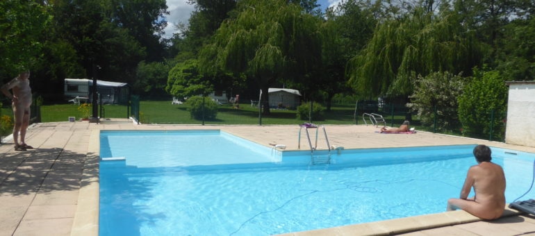 Dans le Rhône, le succès du naturisme comme alternative aux campings « textiles »