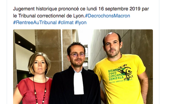 Décrocher le portrait de Macron : le tribunal de Lyon juge l’action des militants écolos « légitime »