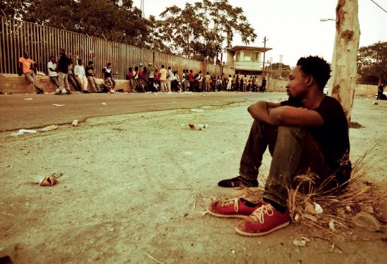 Photo de l'expo "Au delà des murs" d'Alberto Campi pour le Festival "Images migrantes"