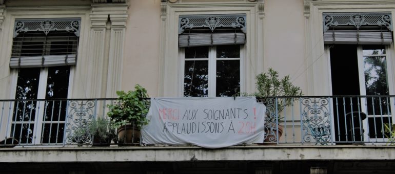 Confinement : pas de manif le 1er Mai, mais des banderoles aux fenêtres
