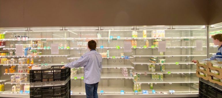 Arthur, chef de rayon en hypermarché : « On a fait un peu à la McGiver au départ »