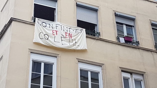 "Confiné.es et en colère". 