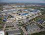 Le Parc International de Chesnes, à Saint-Quentin-Fallavier (Isère), est la première zone logistique de France et sans doute du sud de l’Europe. Ce sont aujourd’hui plus de 75 % des marchandises alimentaires qui transitent par des entrepôts nationaux ou régionaux. Source : Ritzenthaler A. (2016) Les circuits de distribution des produits alimentaires. Avis du CESE. Crédits : © CAPI — ULM38.