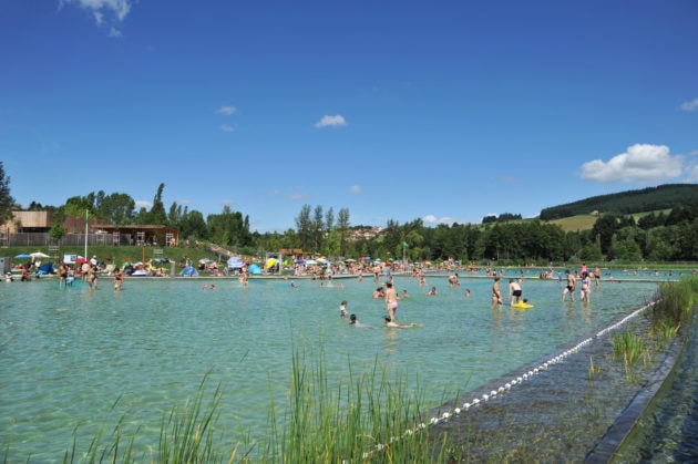 La baignade biologique au Lac des Sapins près de Lyon