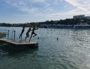 Des jeunes plongent dans le Rhône