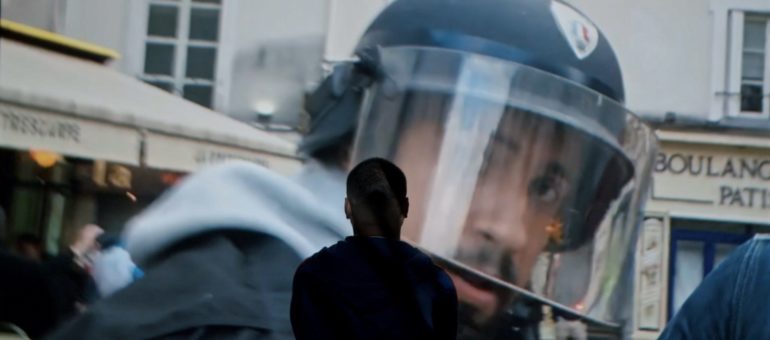 [Cadeau] « Un pays qui se tient sage » de David Dufresne : Rue89Lyon vous offre le DVD