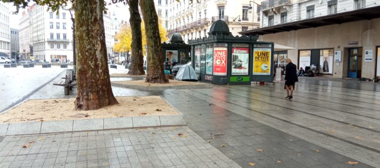 Sans-abri à Lyon : « Avec le couvre-feu tant que je ne dis rien je n’ai pas de raison d’être interpellé »