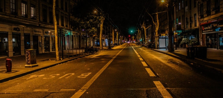 Lyon sous couvre-feu : Uber partout, habitants nulle part