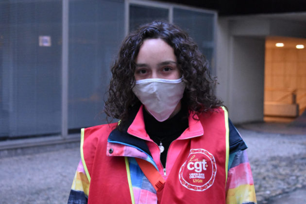 Rassemblement de livreurs demandant une requalification en contrat de travail. ©LS/Rue89Lyon