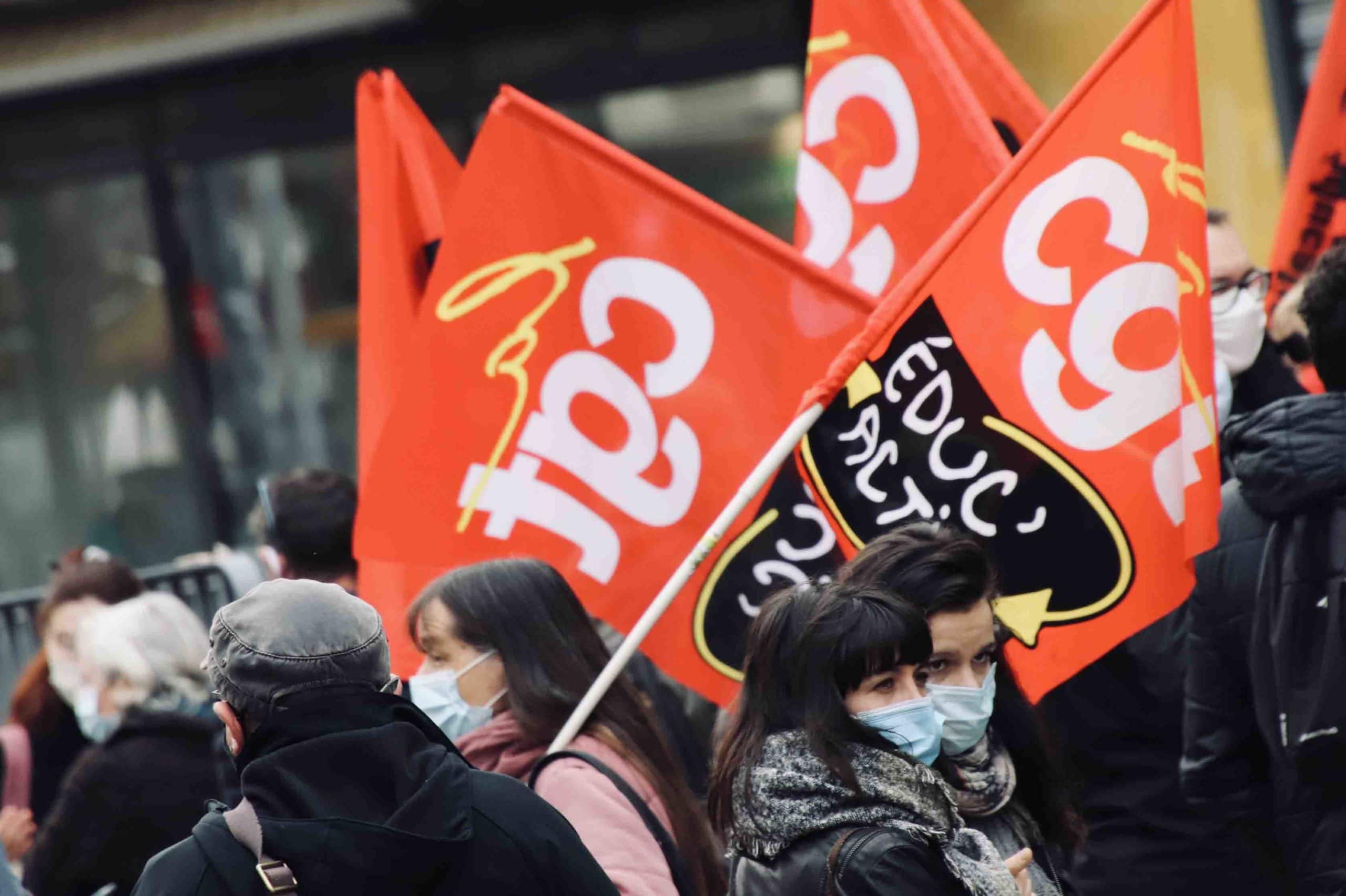 Manifestation d'enseignants à Saint-Etienne pendant le confinement automne 2020