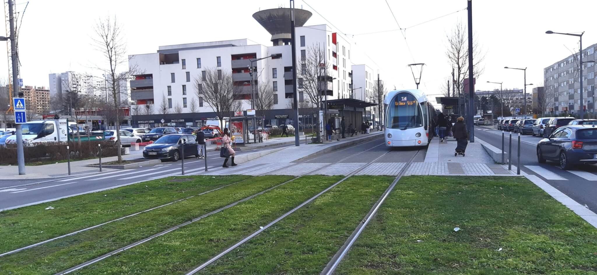 Minguettes Vénissieux Vénissy tram T4 Lyon