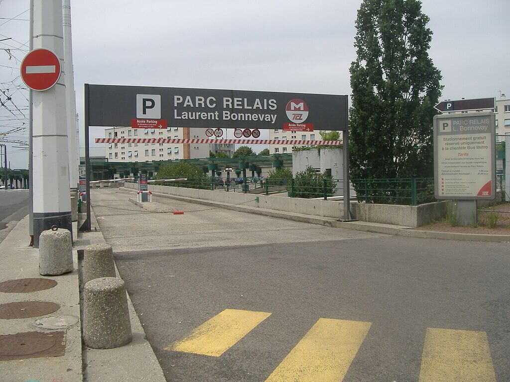 Parking-relais Laurent Bonnevay à Villeurbanne