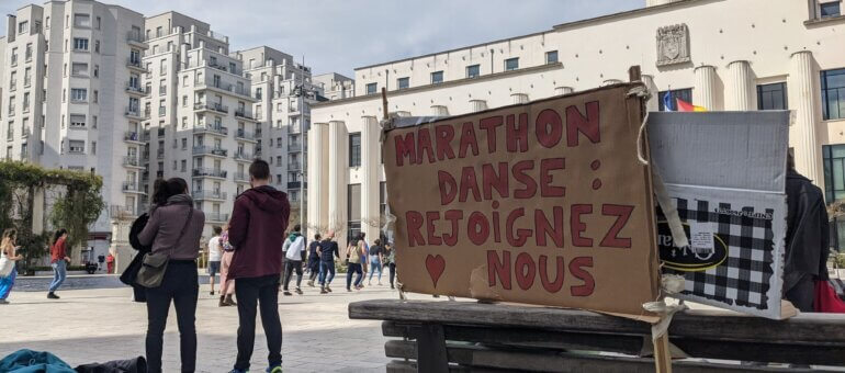 Du TNP à l’Opéra de Lyon, l’occupation dans des conditions bien différentes