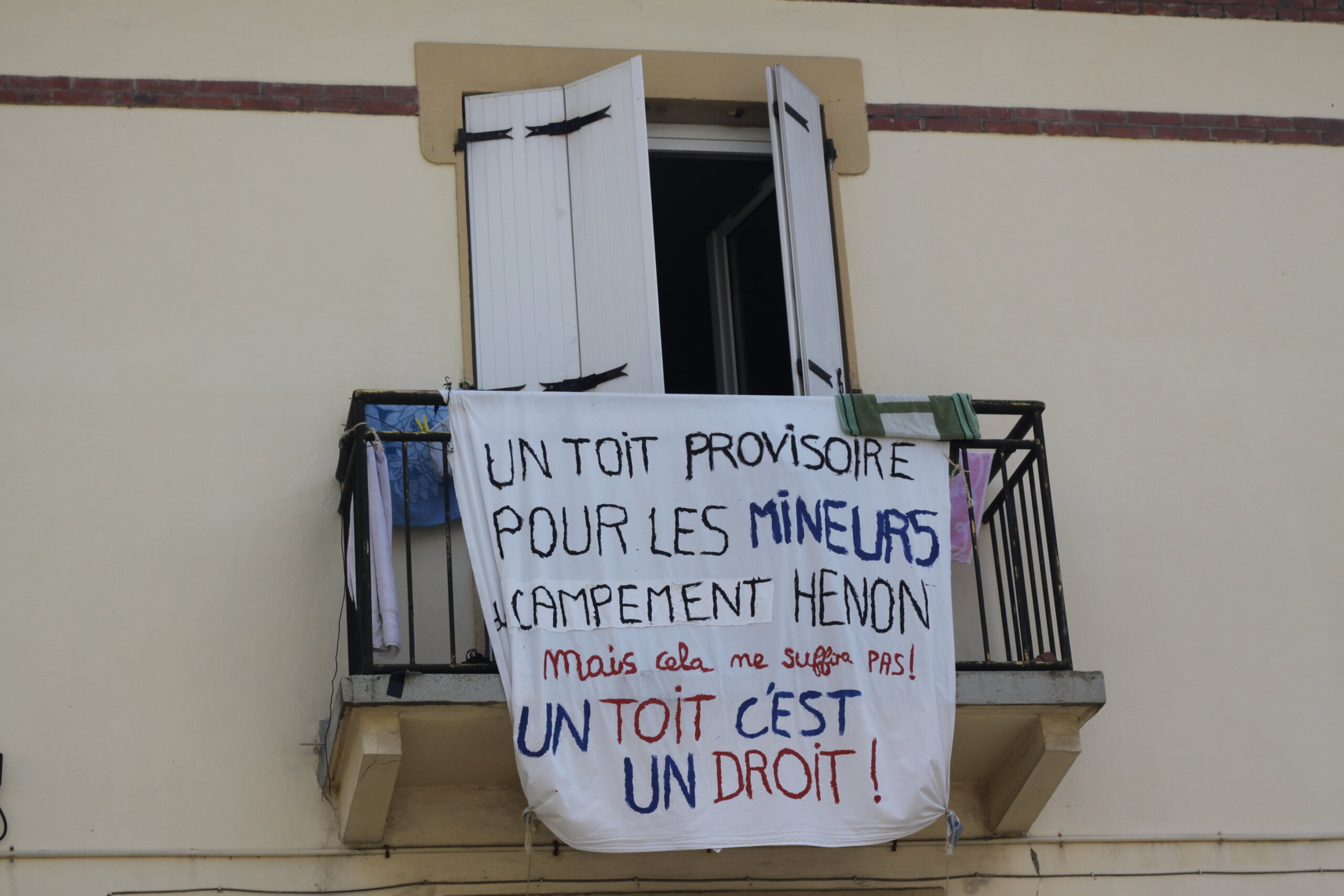 squats jeunes migrants Lyon Croix-Rousse