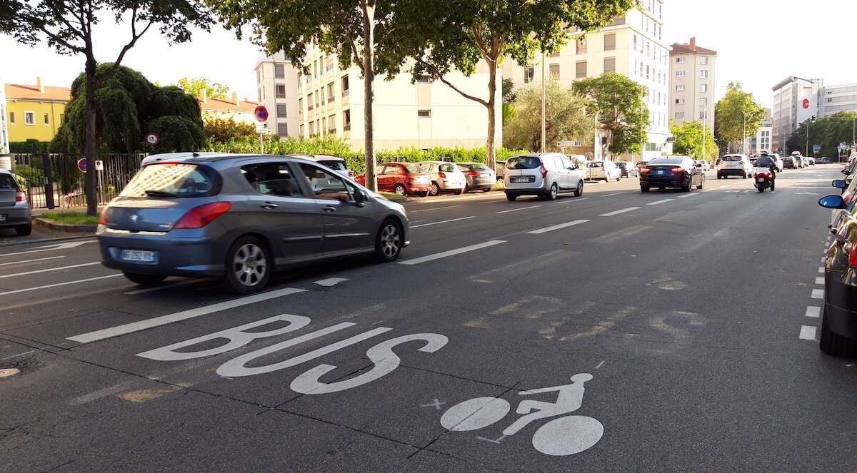 velo lyon coronapiste piste cyclable rue Garibaldi