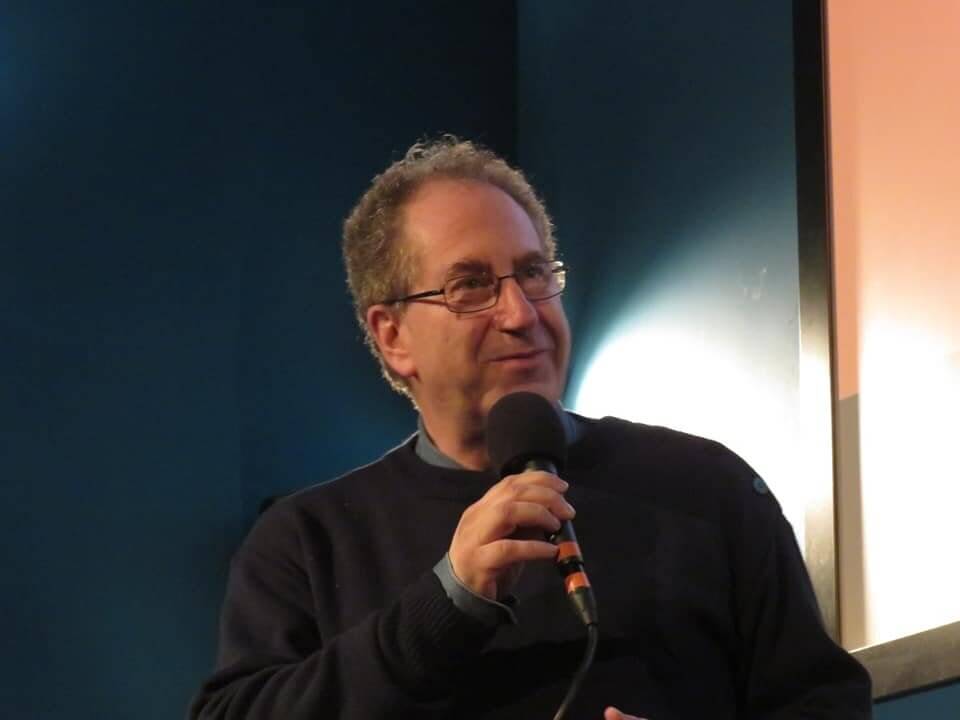 Jacques Gerstenkorn, professeur de cinéma à l'Université Lyon 2, lors du festival de cinéma Doc en courts. Photo : capture d'écran page Facebook du festival.