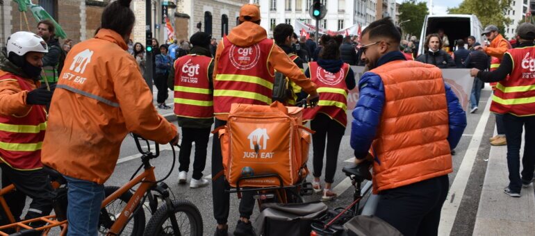 Just Eat à Lyon : « Une autre forme d’esclavage des livreurs, avec une jolie couverture marketing »