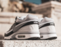 La basket Air Max "Big Window" floquée "Lyon". DR