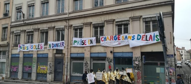 Jeunes migrants à Lyon : après les tentes dans la rue, un nouveau squat à la Croix-Rousse