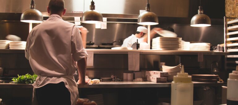 Particules fines à Lyon : cauchemar en cuisine (et en intérieur)