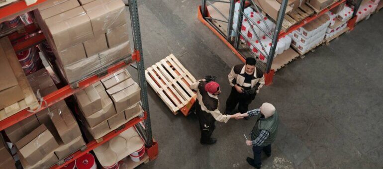 Amazon à Saint-Priest : une gestion RH en carton ?