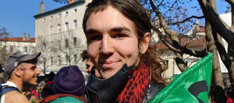 Sam d’Extinction Rebellion : « Les actions symboliques, le seul choix avant une révolution violente »