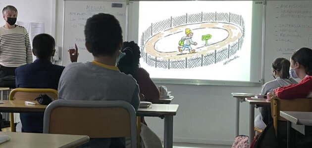 « Dessine moi le monde de demain » : à Vénissieux, un collège s’essaie au dessin de presse