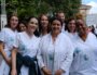 Léa Sciuto au centre, infirmière, entourée de son équipe à l'hôpital Saint Jean de Dieu ©LS/Rue89Lyon