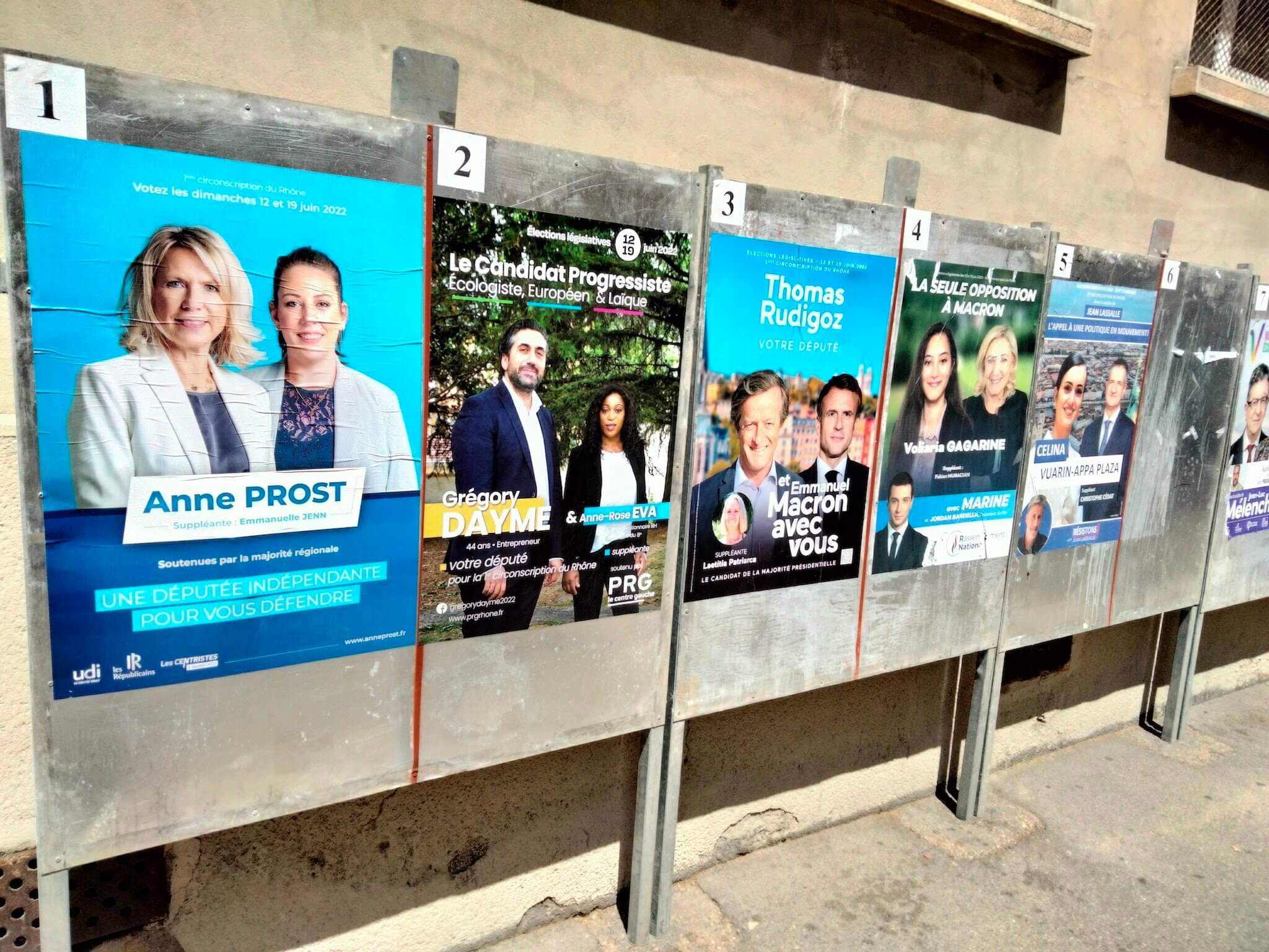 Affiches campagne législatives 2022 Lyon