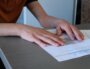 Aux Minguettes, des habitants ont reçu un rapport faisant état d'amiante dans leurs logements ©LS_Rue89Lyon