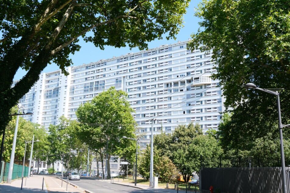 Un mois après la fusillade, la Duchère tente de faire son deuil