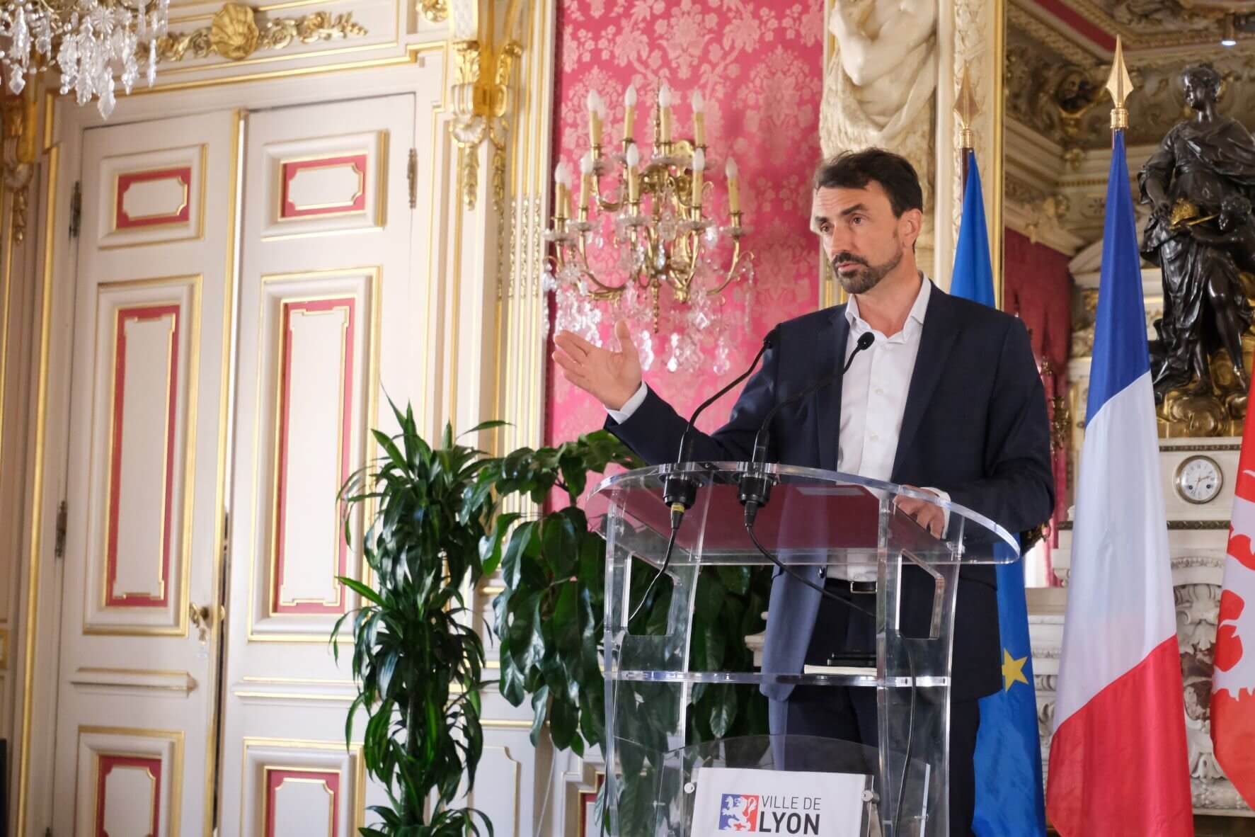 Grégory Doucet, maire de Lyon. Il était présent à la conférence de presse préambule au conseil municipal dont le thème était la sécurité à Lyon. ©LS/Rue89Lyon©LS/Rue89Lyon