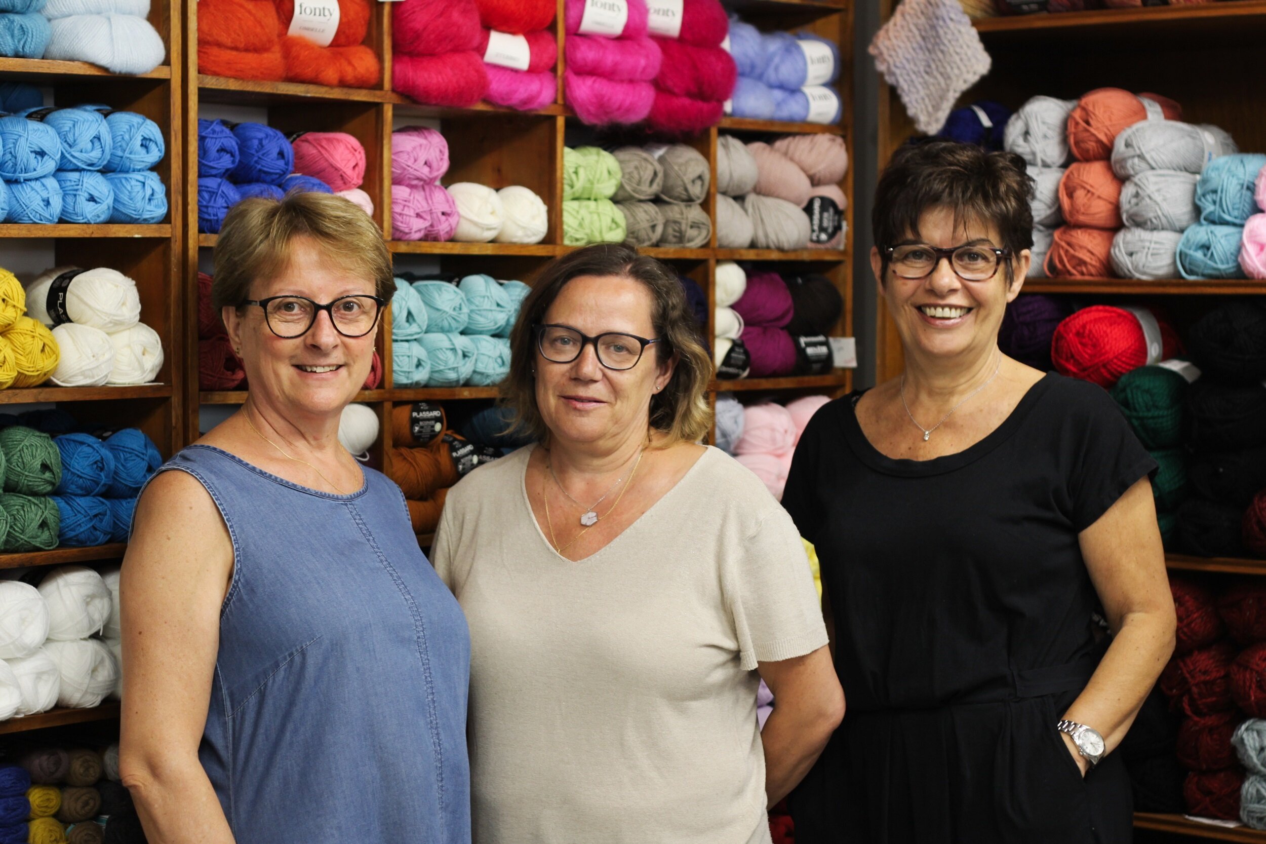 Marie, Marie-Ange et Sylvie, les "drôles de dames" de la mercerie Coeur, à Lyon 7e.