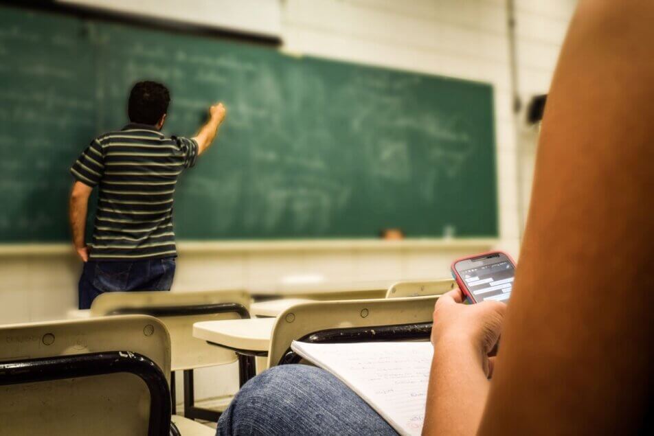 D’ingénieur à prof en REP à Saint-Étienne : « Je ne voulais pas perdre mes idéaux »