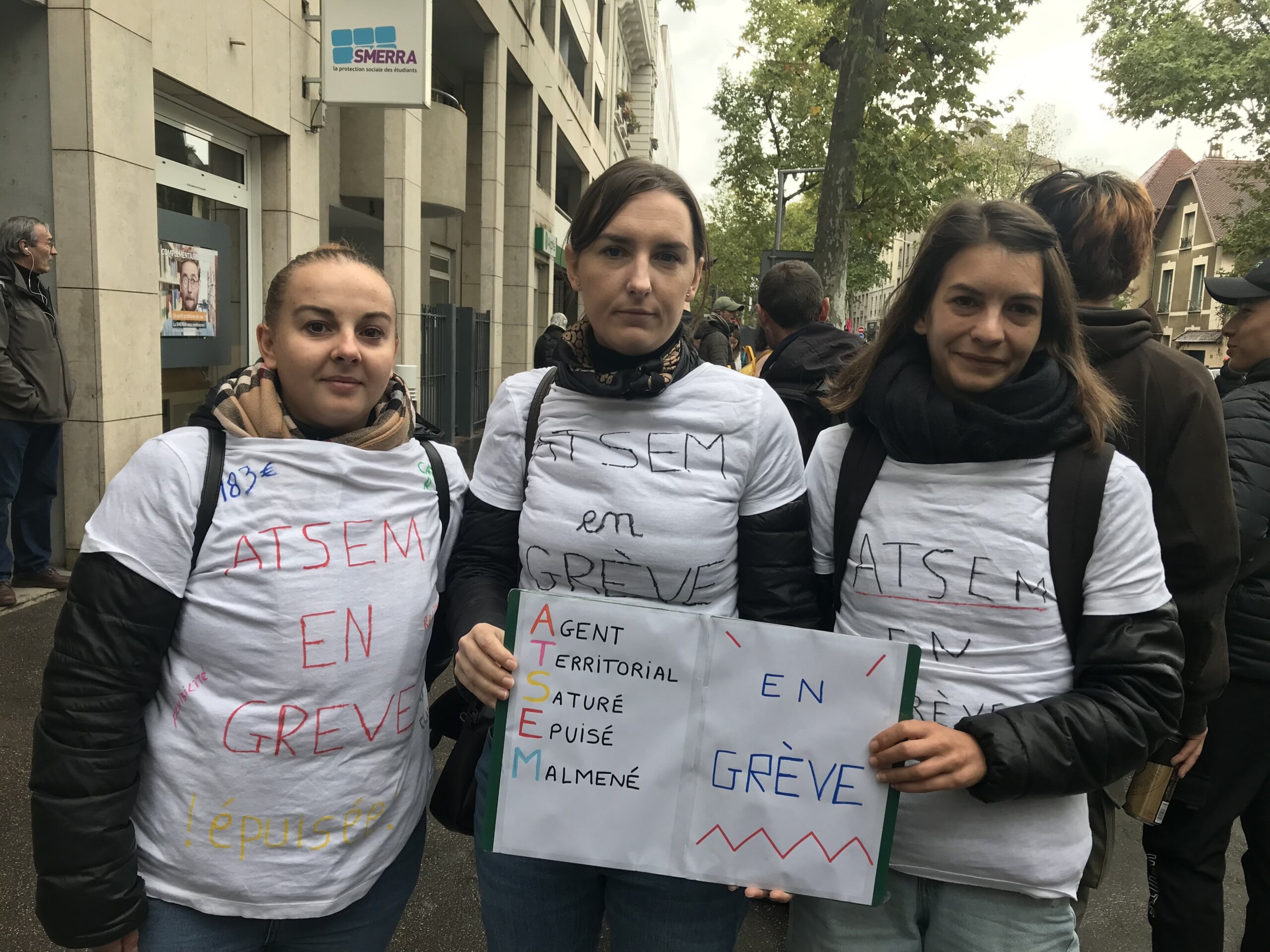 Saint-Fons, sont venues réclamer de meilleures conditions de travail lors de la manifestation interprofessionnelle du 29 septembre 2022 à Lyon. 