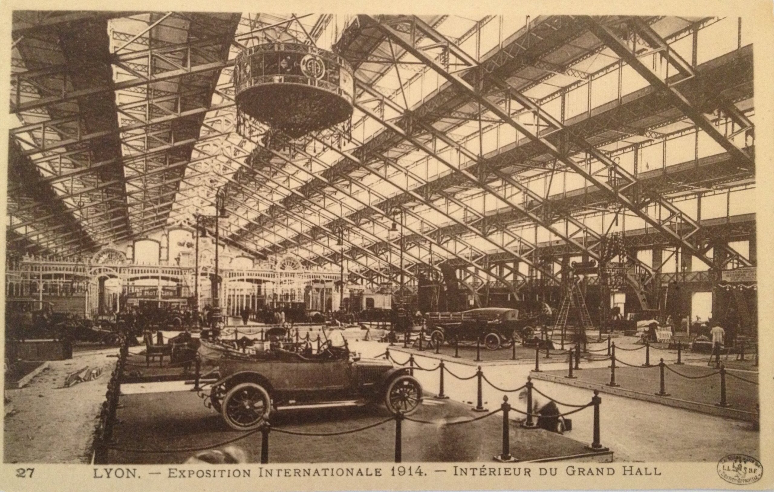 La Halle Tony Garnier (Lyon 7e) pendant l'exposition universelle de 1914. Photo d'archive.