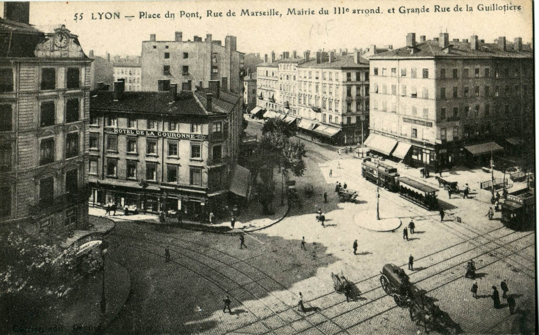 Place du pont a la Guillotiere